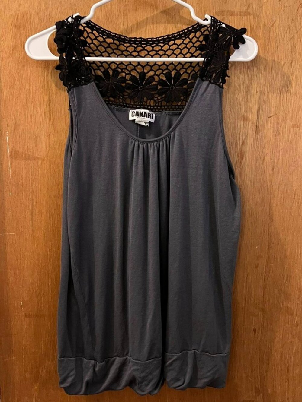 Size 3XL - Canari - Gray W/Black Crochet Trim Sleeveless Knit Pullover